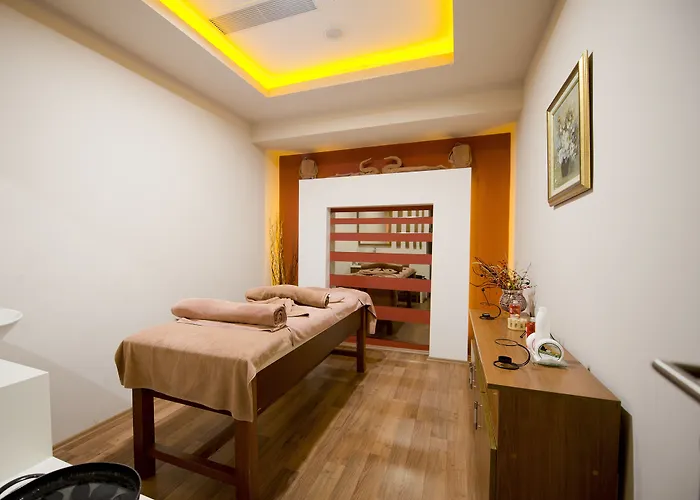 Trendy Palm Adults Only Otel Side