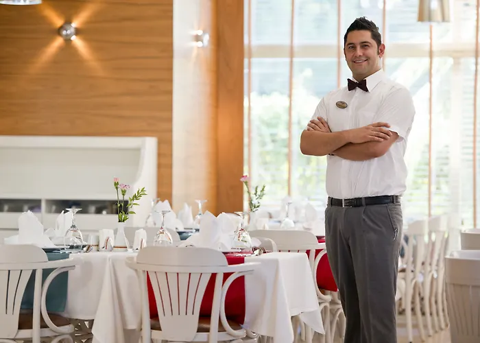 Trendy Palm Adults Only Otel