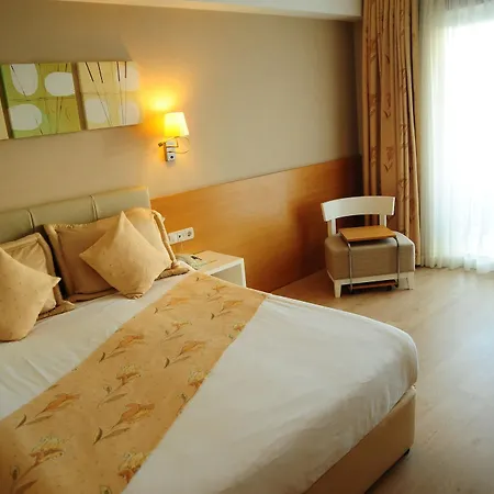 Otel Trendy Palm Adults Only