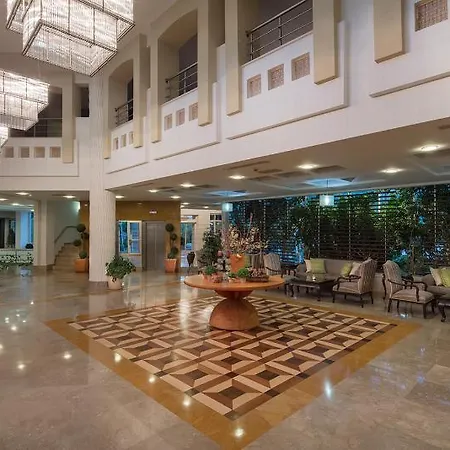 Trendy Palm Adults Only Otel 5*