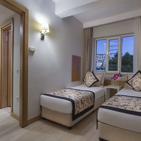 Trendy Palm Adults Only Hotell 5*