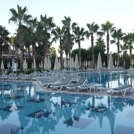 Trendy Palm Adults Only Hotell Side